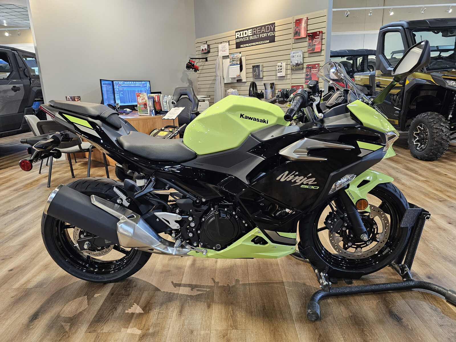 2026 Kawasaki NINJA 500 SE ABS M/C-Street