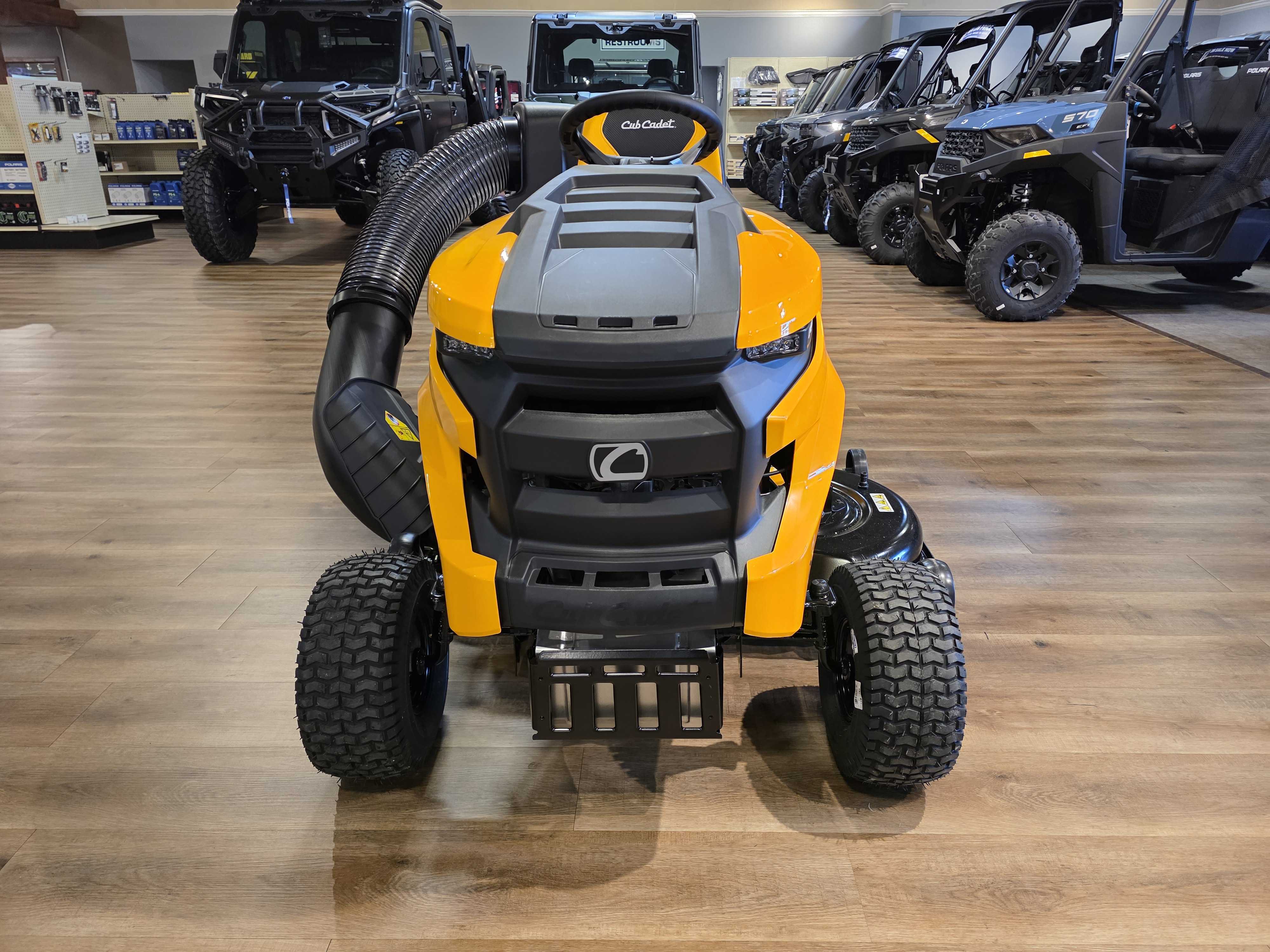 2025 Cub Cadet XT1 LT46 Mower-Riding