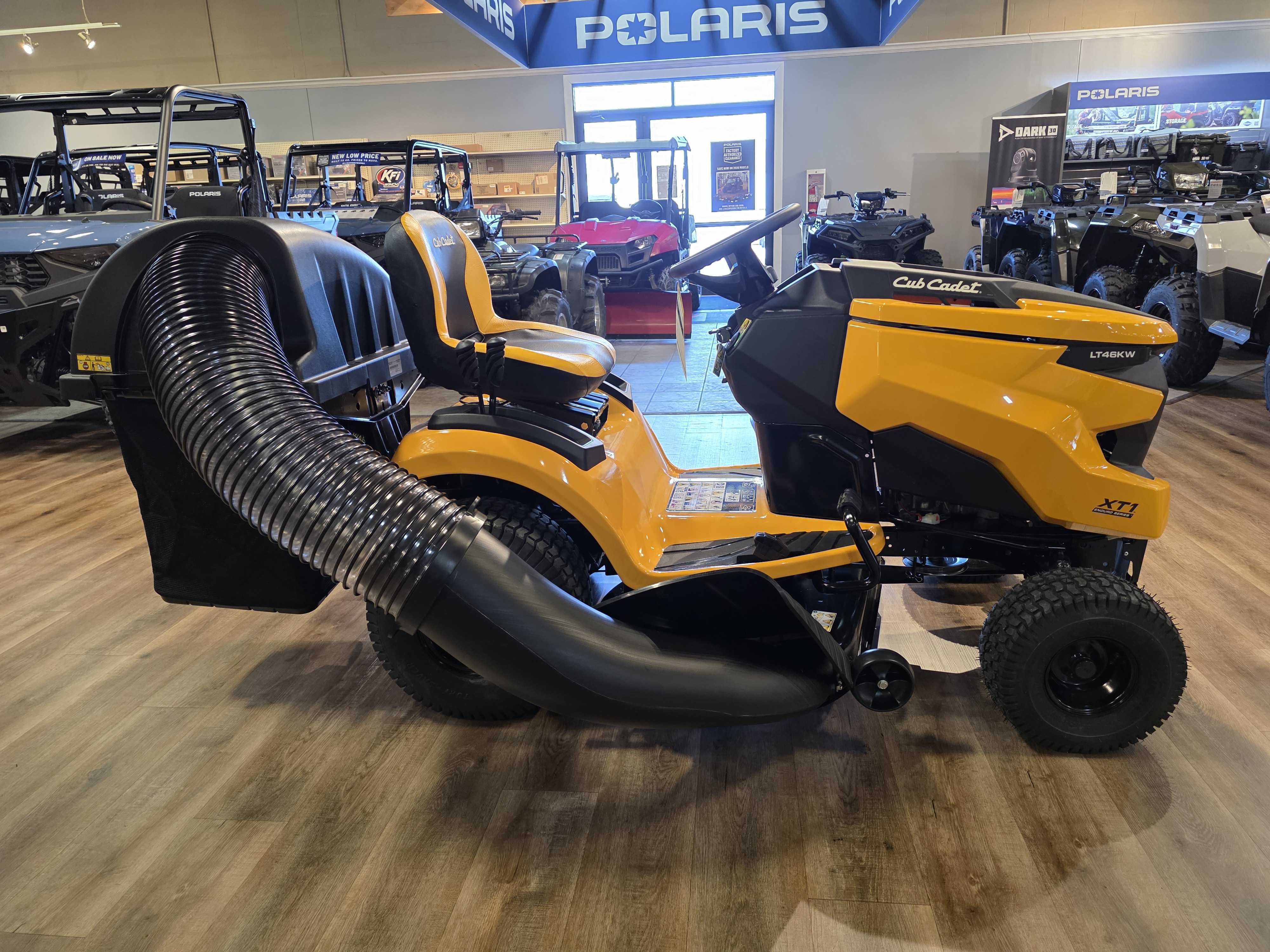 2025 Cub Cadet XT1 LT46 Mower-Riding