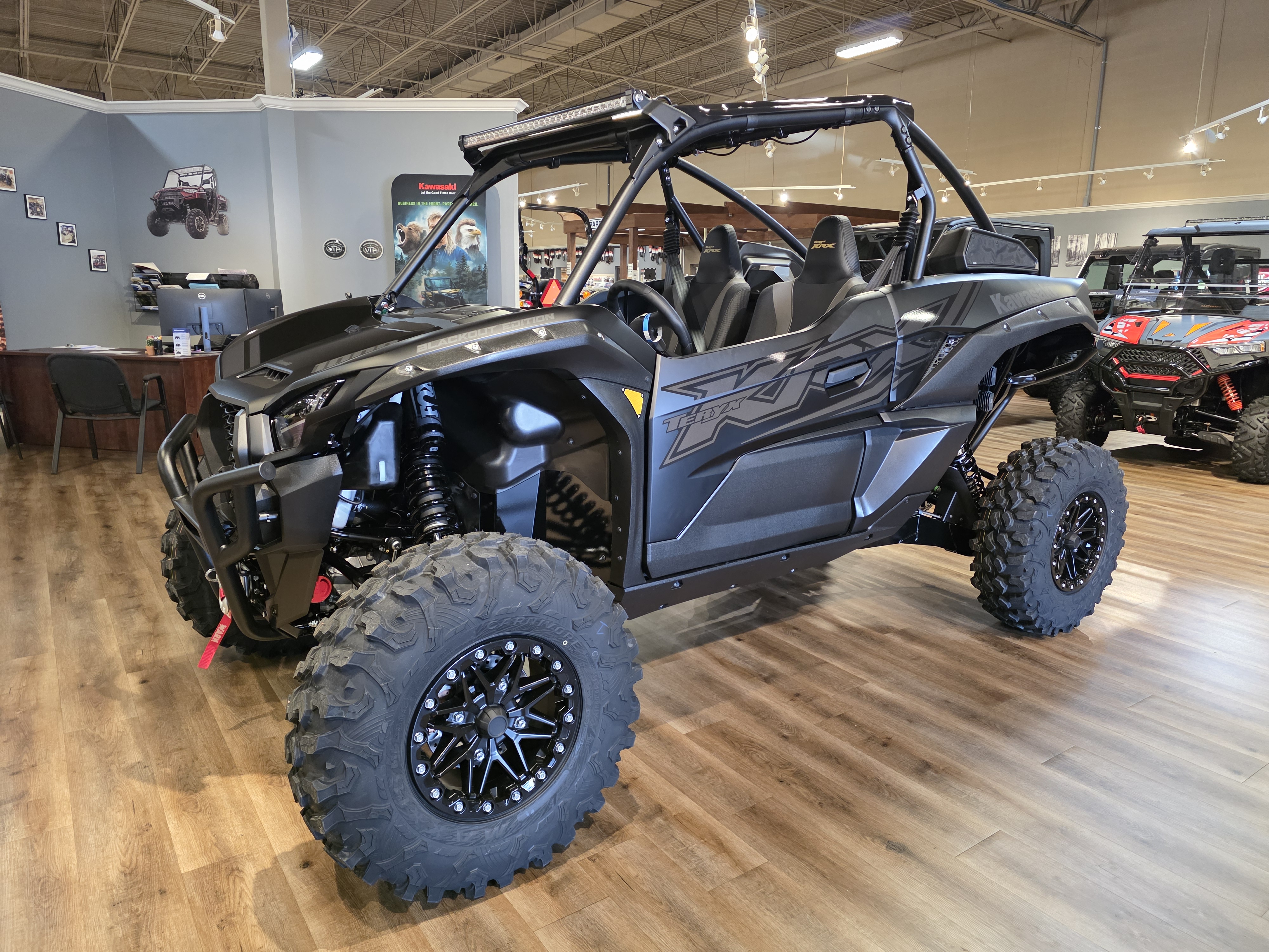 2027 Kawasaki TERYX KRX 1000 BLACKOUT EDITION UTV-HighPerf