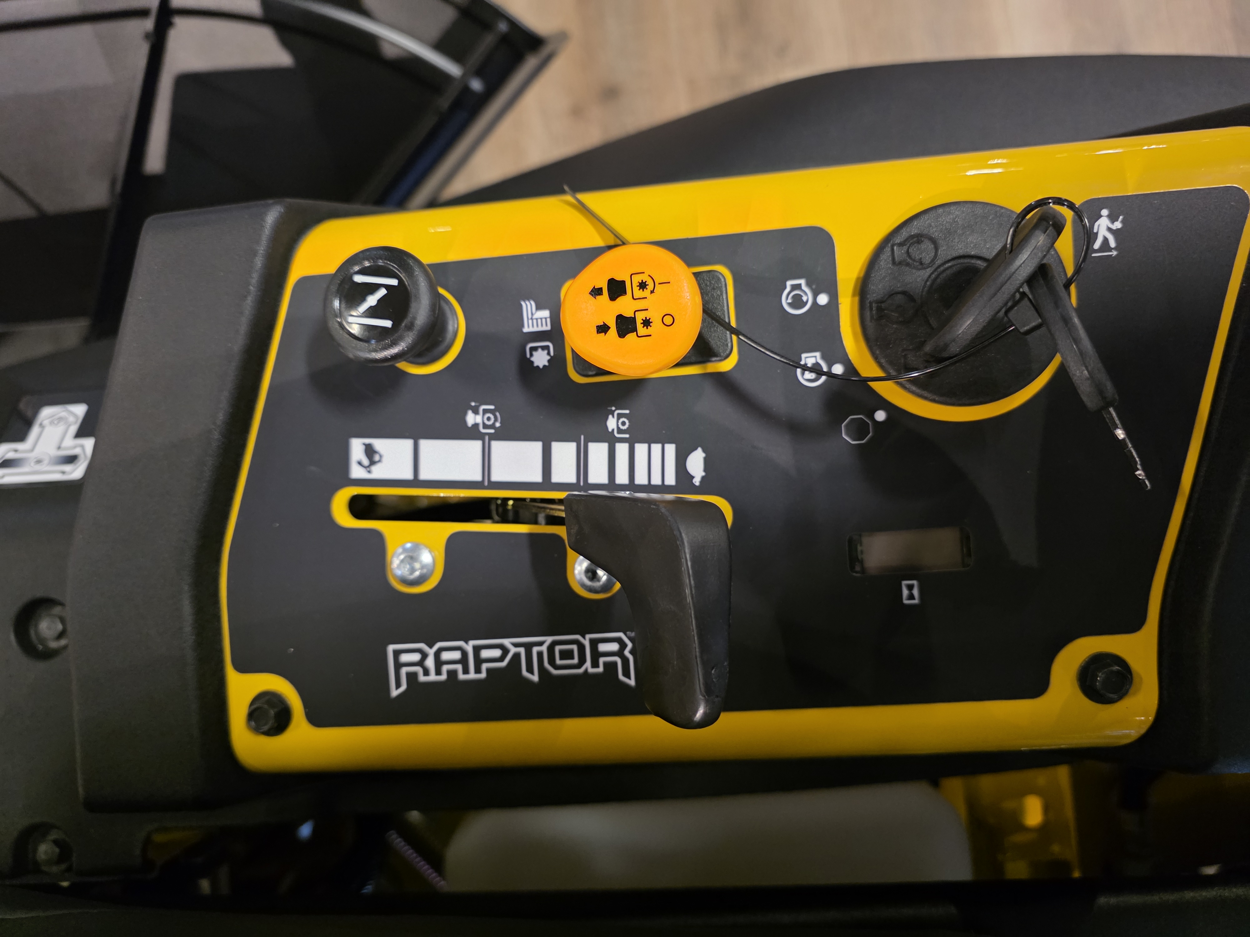 2026 Hustler Raptor X Mower-ZTR