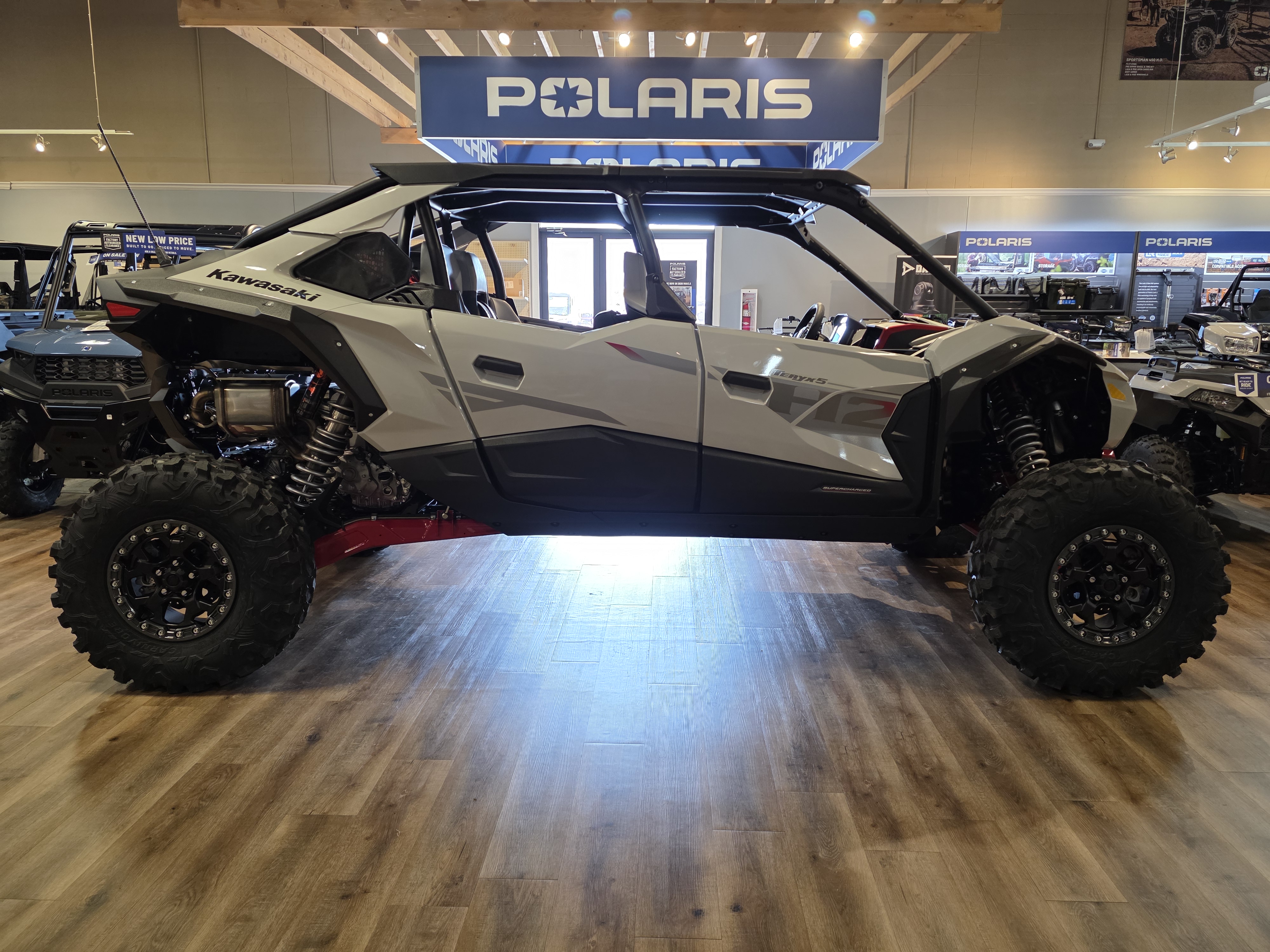 2026 Kawasaki TERYX5 H2 Deluxe eS UTV-HighPerf