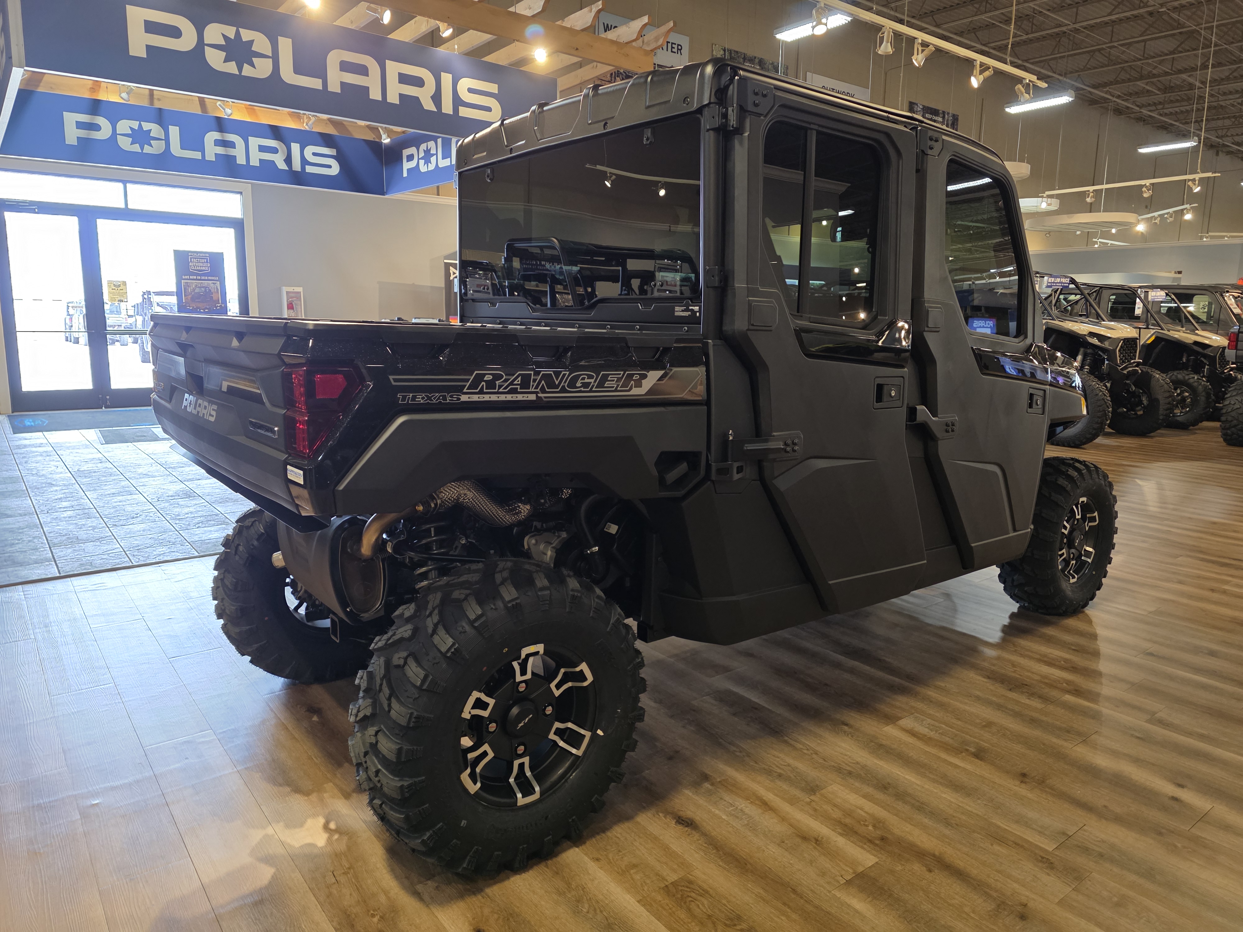 2027 Polaris RANGER CREW XP 1000 NorthStar Texas Edition UTV-Utility