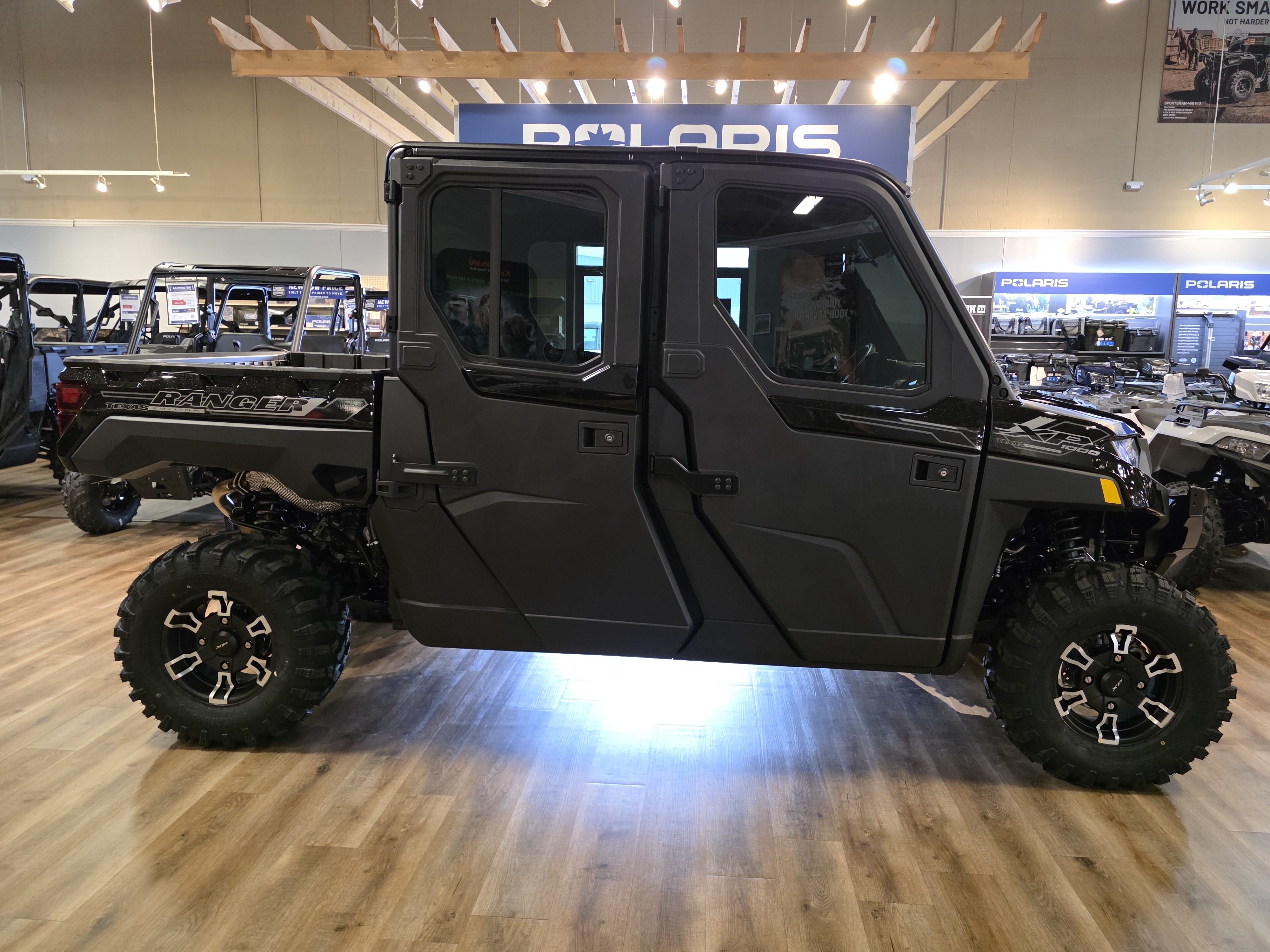 2027 Polaris RANGER CREW XP 1000 NorthStar Texas Edition UTV-Utility