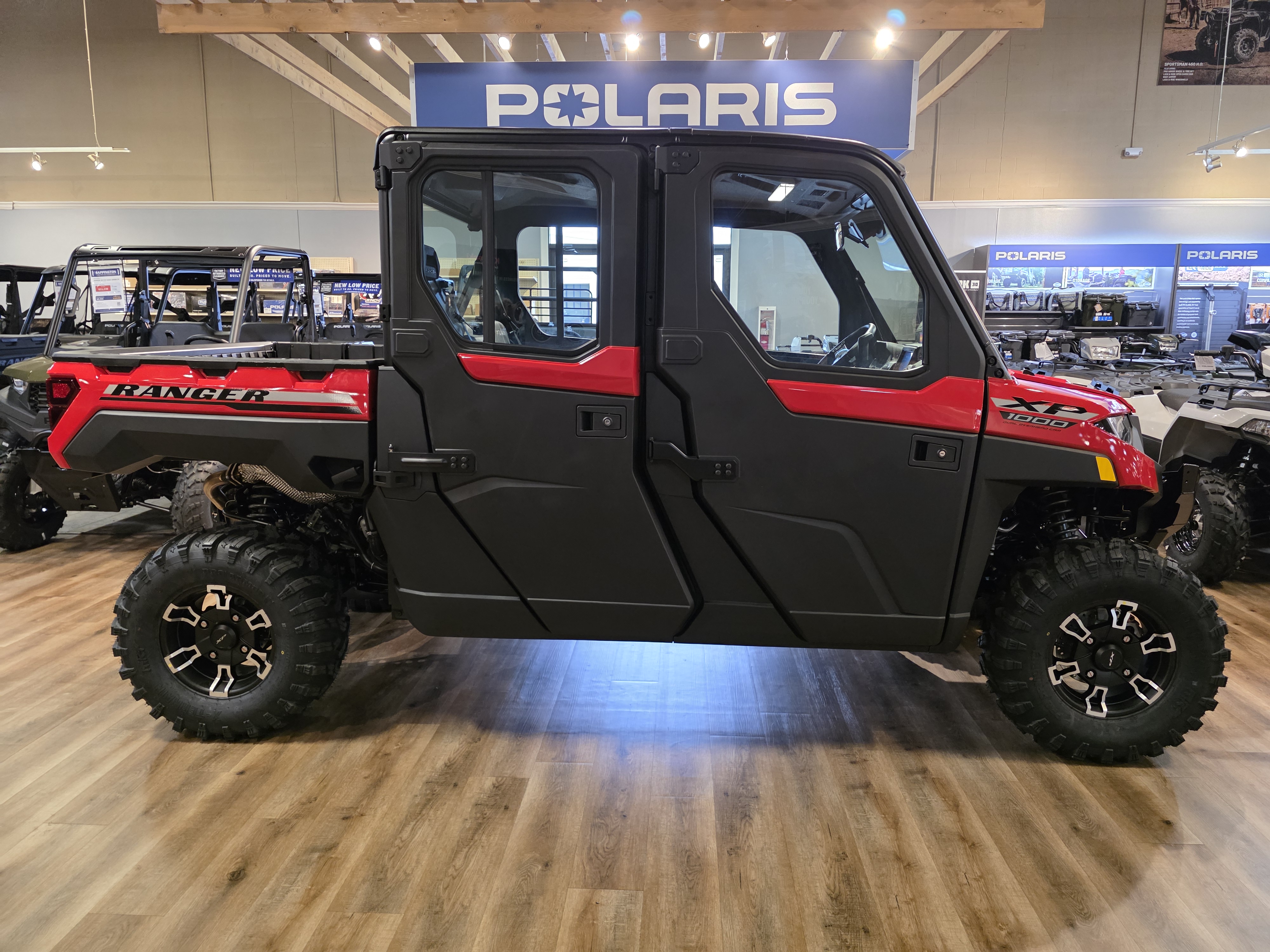 2027 Polaris RANGER CREW XP 1000 NorthStar Ultimate UTV-Utility