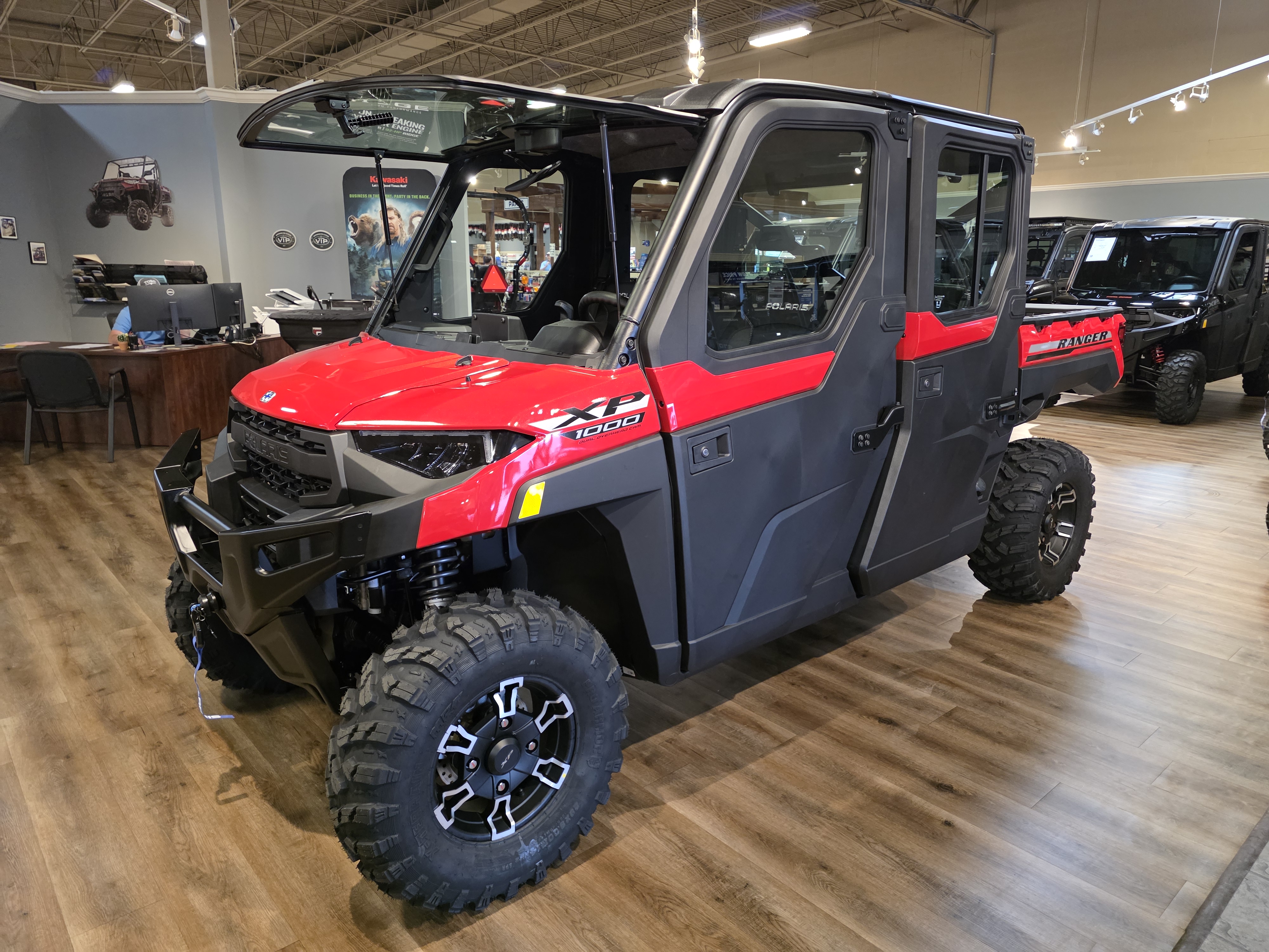 2027 Polaris RANGER CREW XP 1000 NorthStar Ultimate UTV-Utility