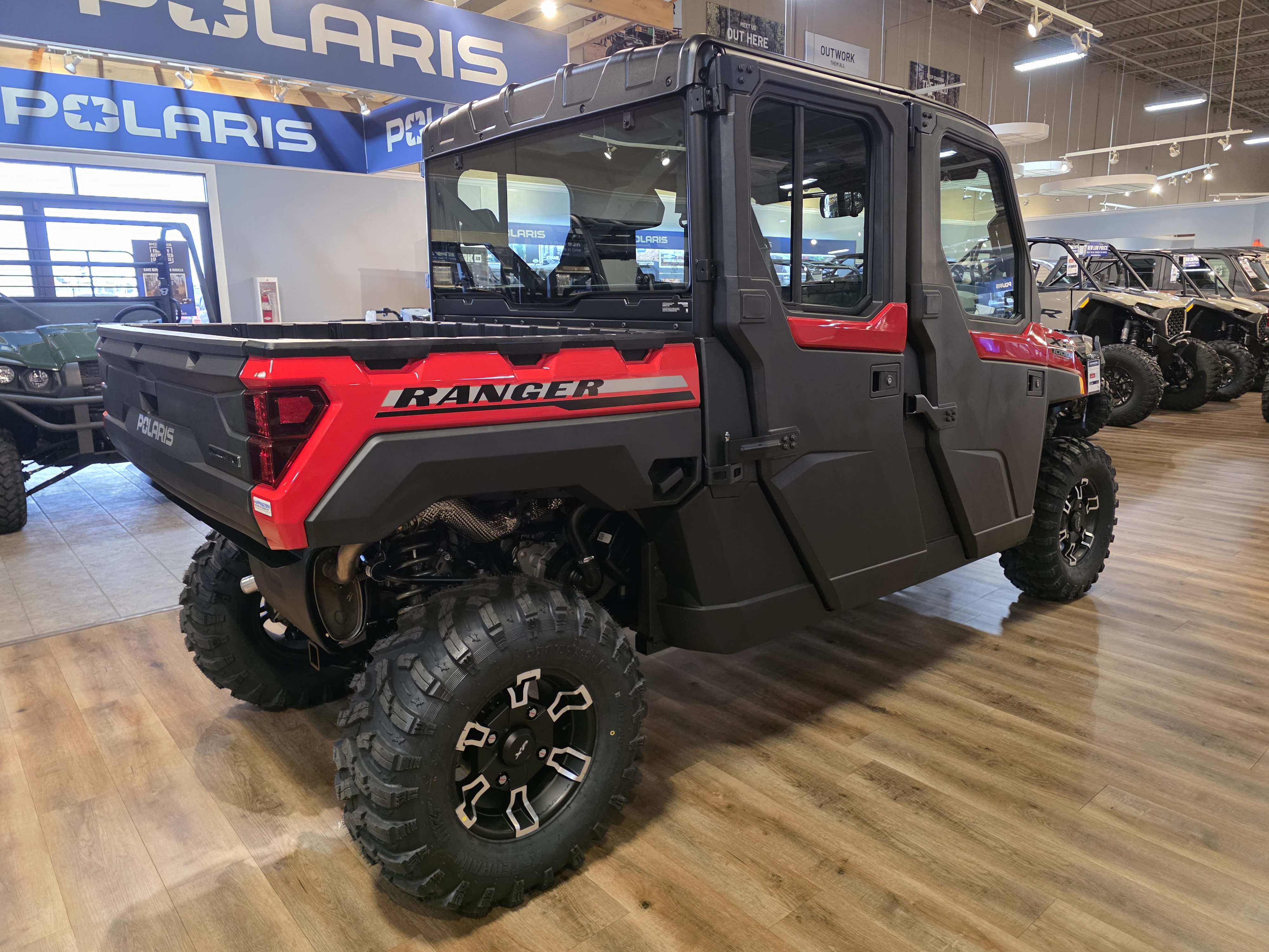 2027 Polaris RANGER CREW XP 1000 NorthStar Ultimate UTV-Utility