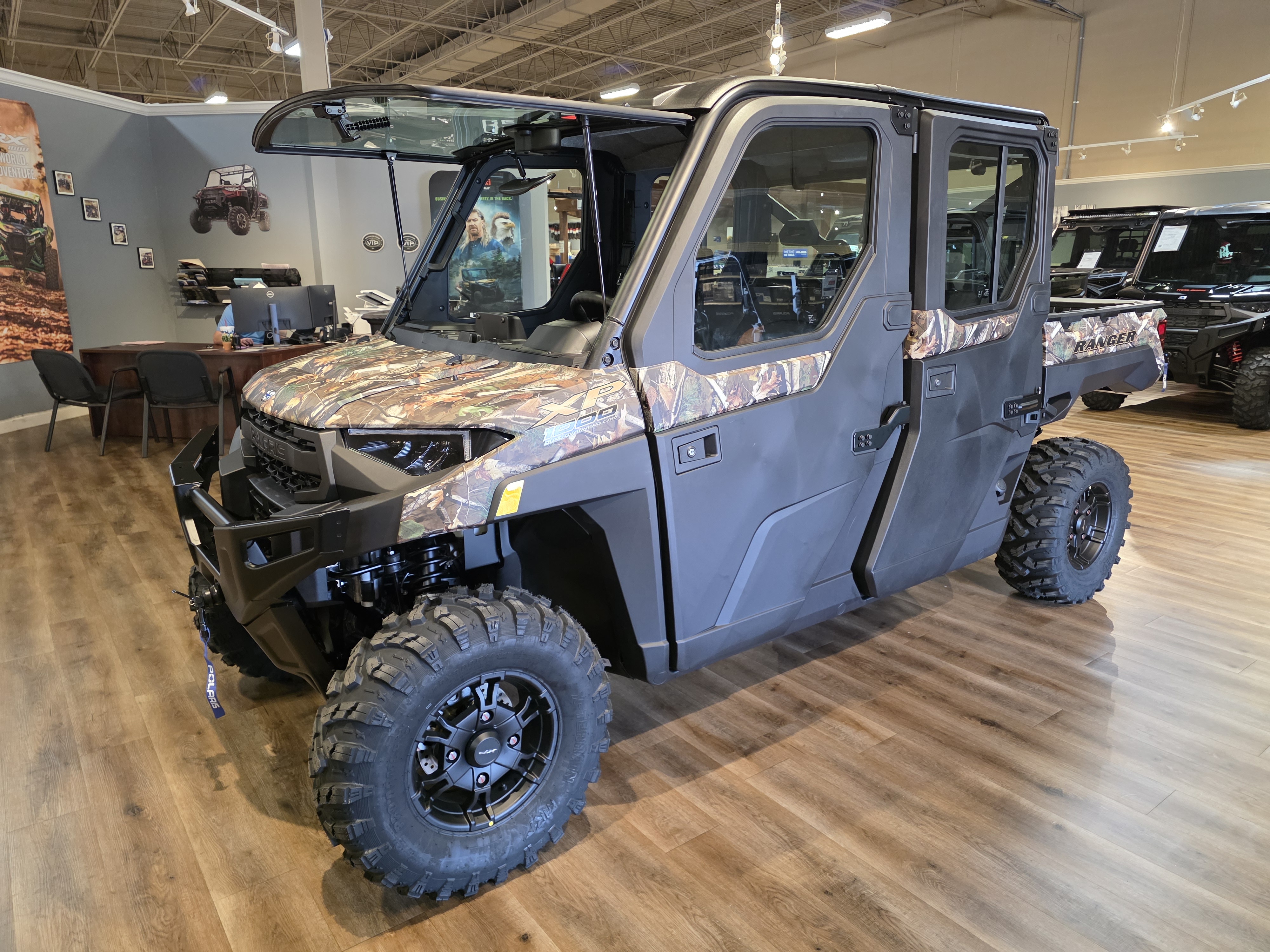 2027 Polaris RANGER CREW XP 1000 NorthStar Ultimate UTV-Utility