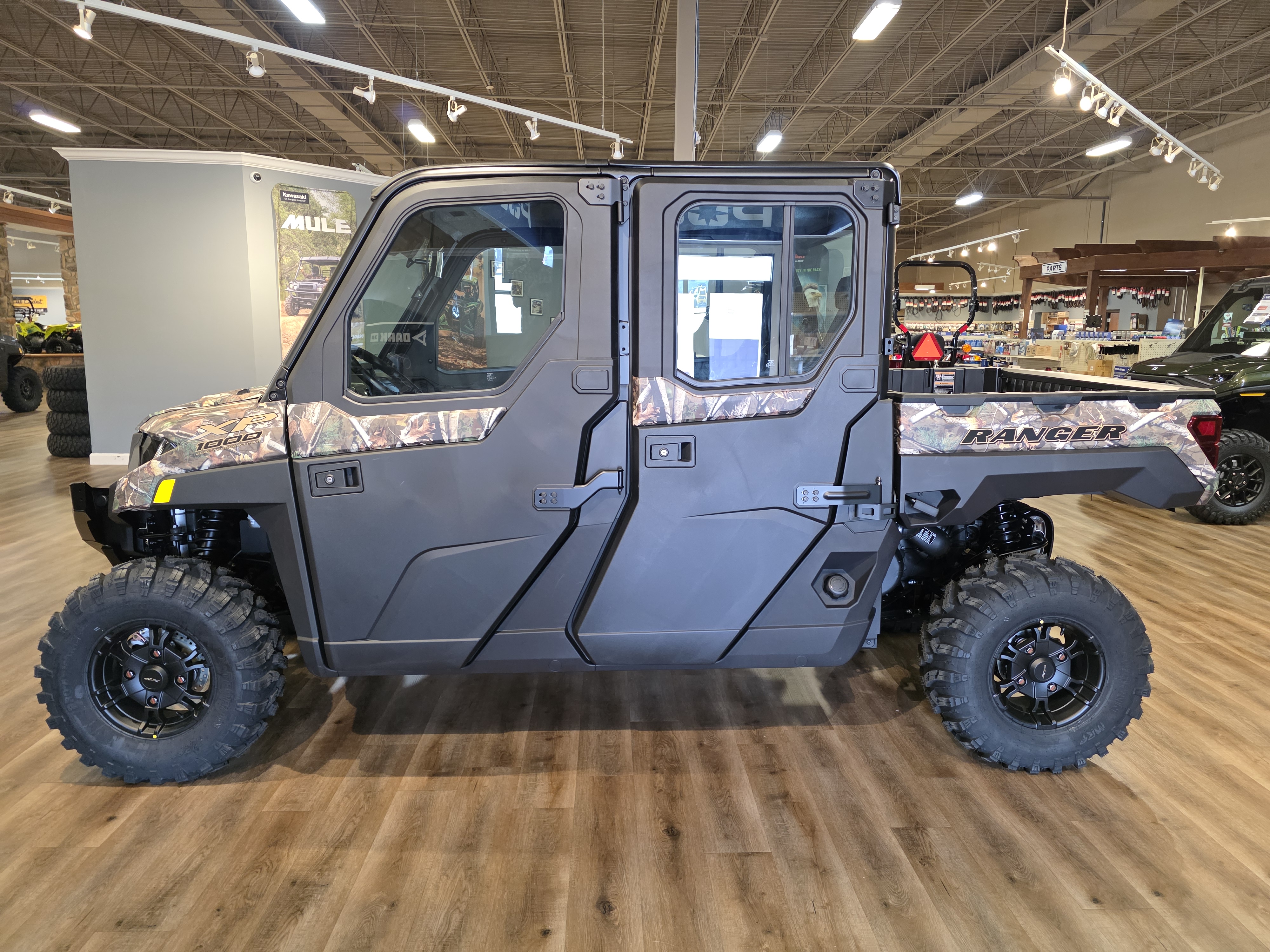 2027 Polaris RANGER CREW XP 1000 NorthStar Ultimate UTV-Utility