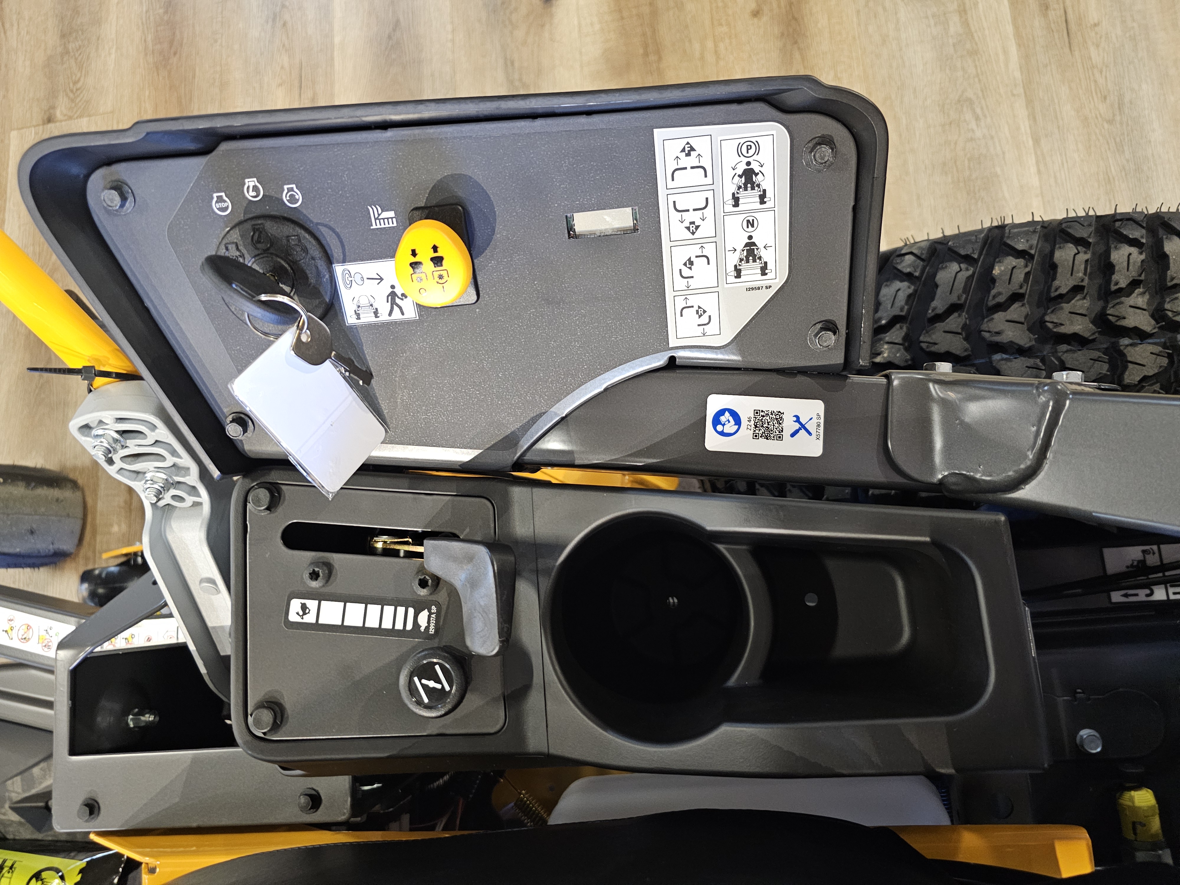 2027 Cub Cadet Z2 46 Mower-ZTR