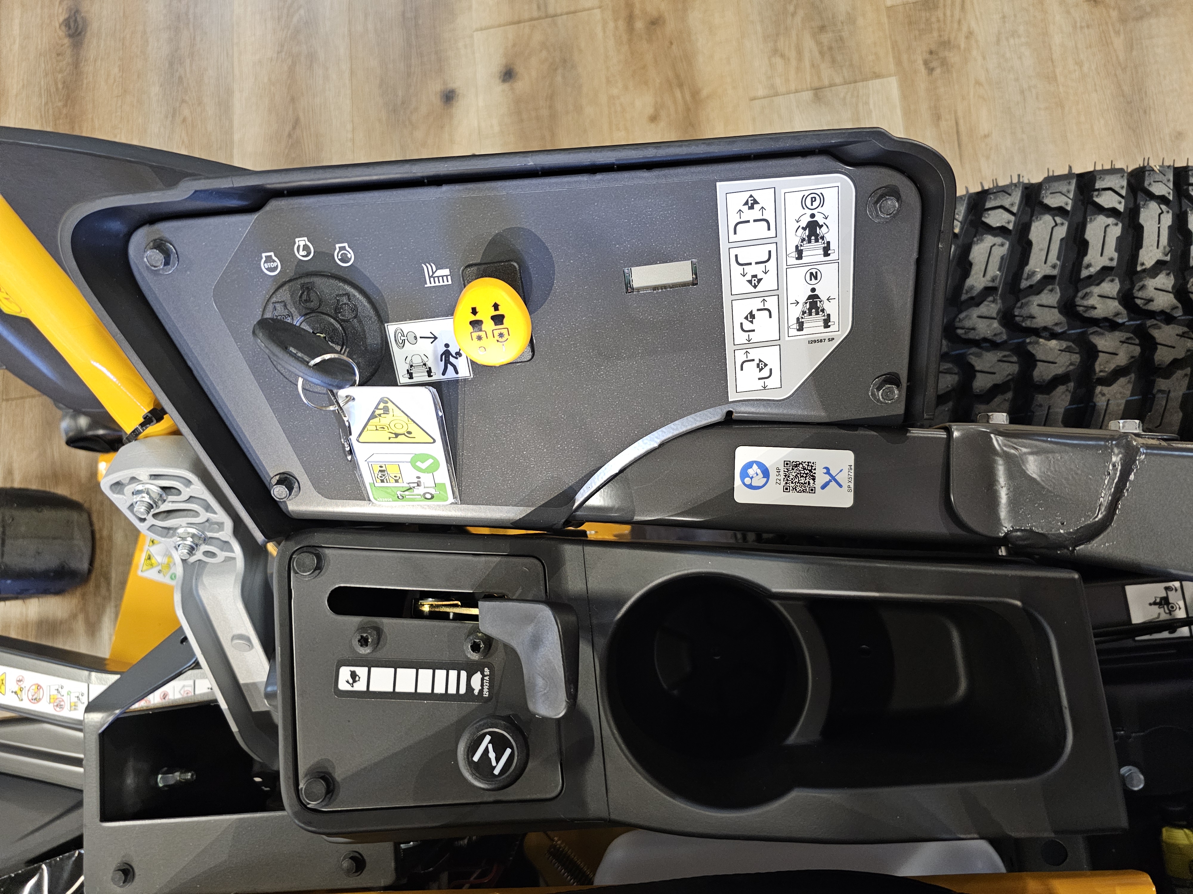 2027 Cub Cadet Z2 54P Mower-ZTR