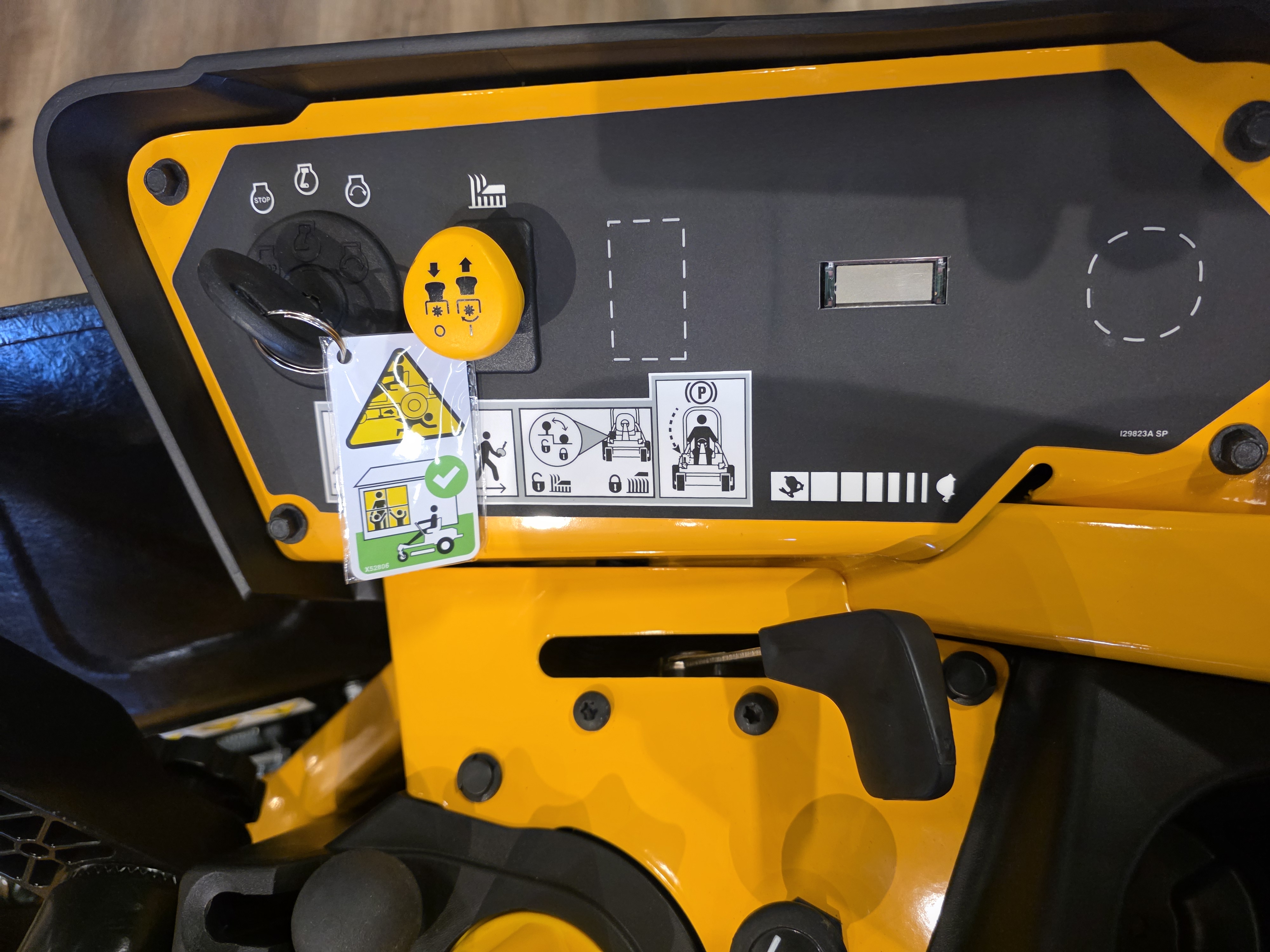 2027 Cub Cadet ZTX4 48 Mower-ZTR