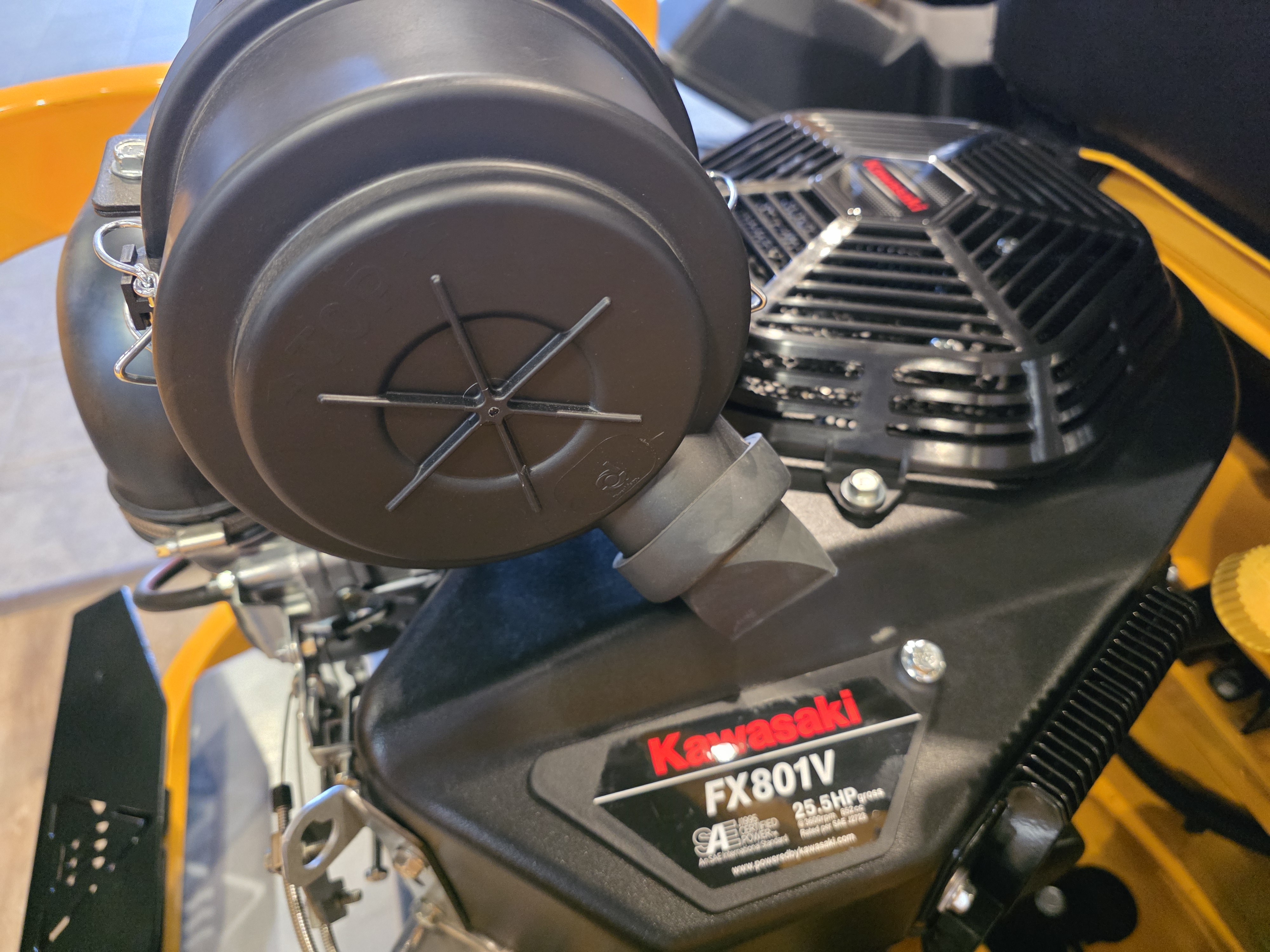 2027 Cub Cadet ZTX6 60 Mower-ZTR