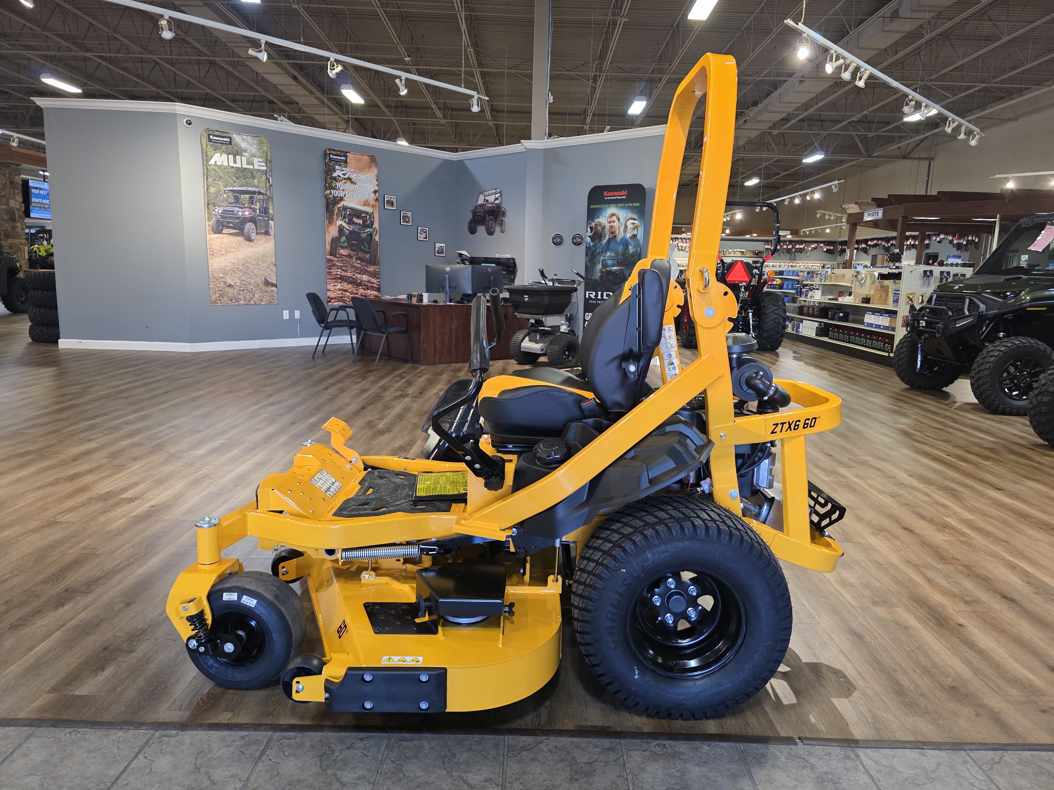 2027 Cub Cadet ZTX6 60 Mower-ZTR