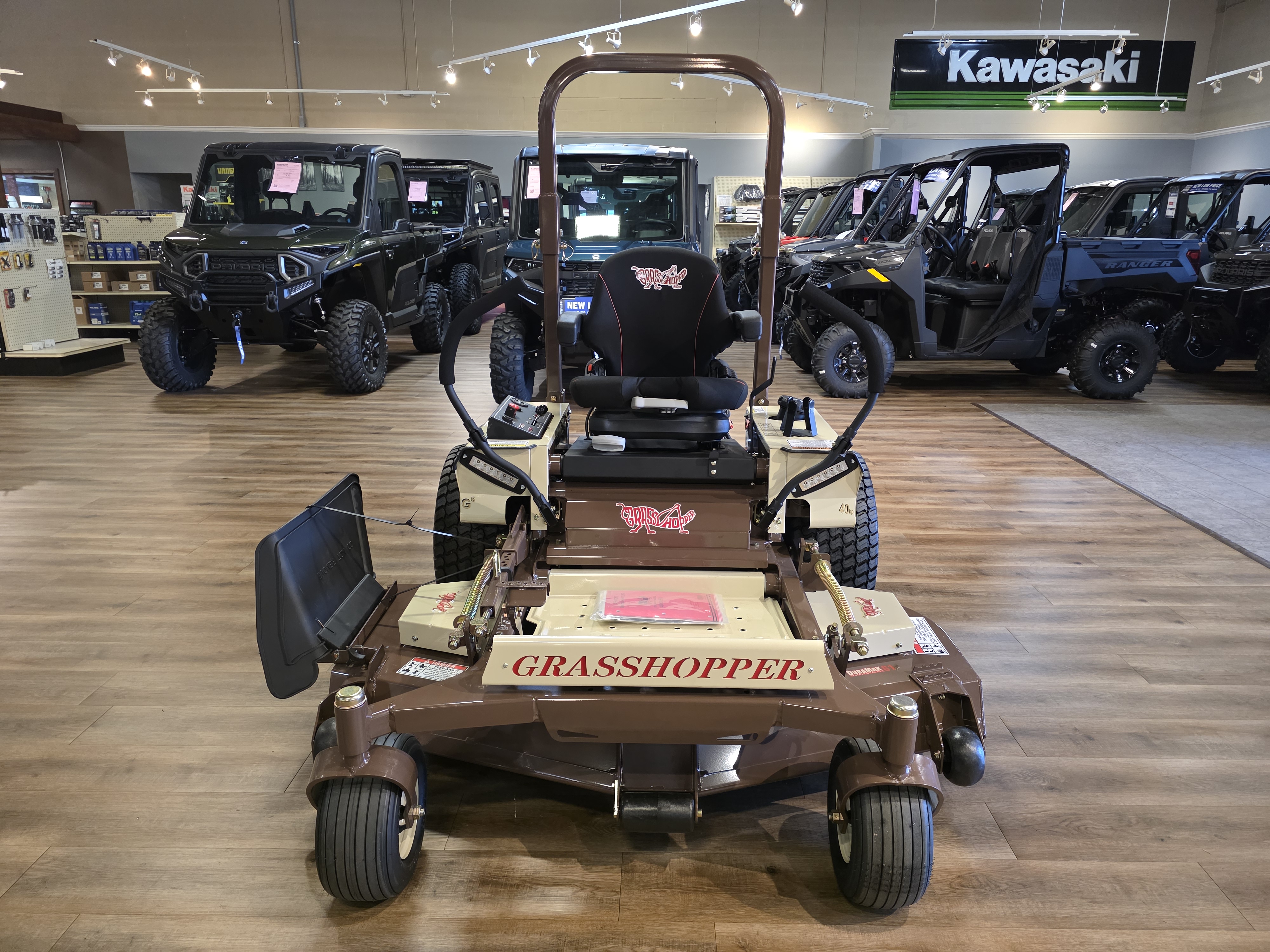 2027 GRASSHOPPER 340G5 EFI Mower-ZTR