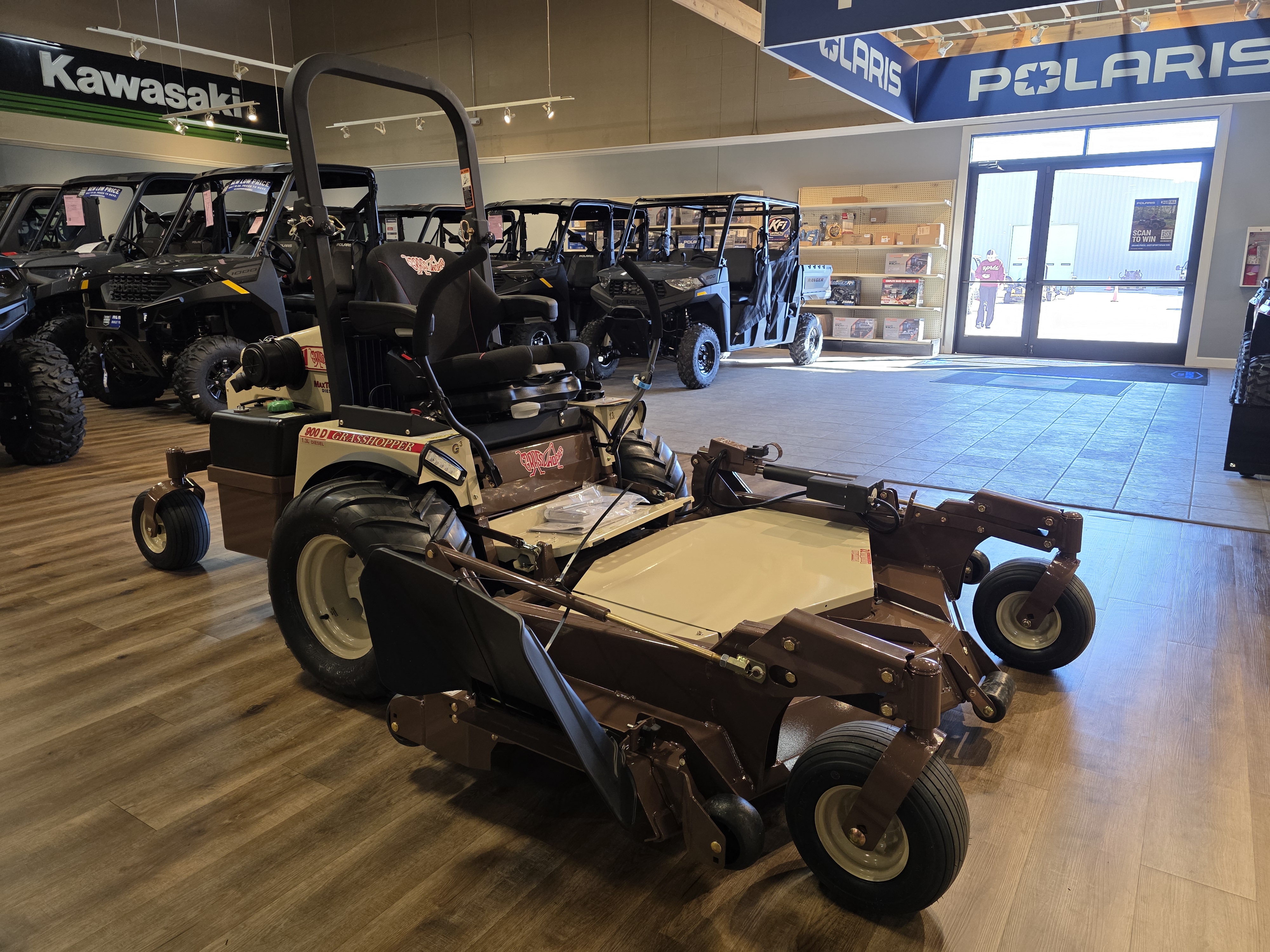 2027 Grasshopper 900D 1.3L Mower-ZTR