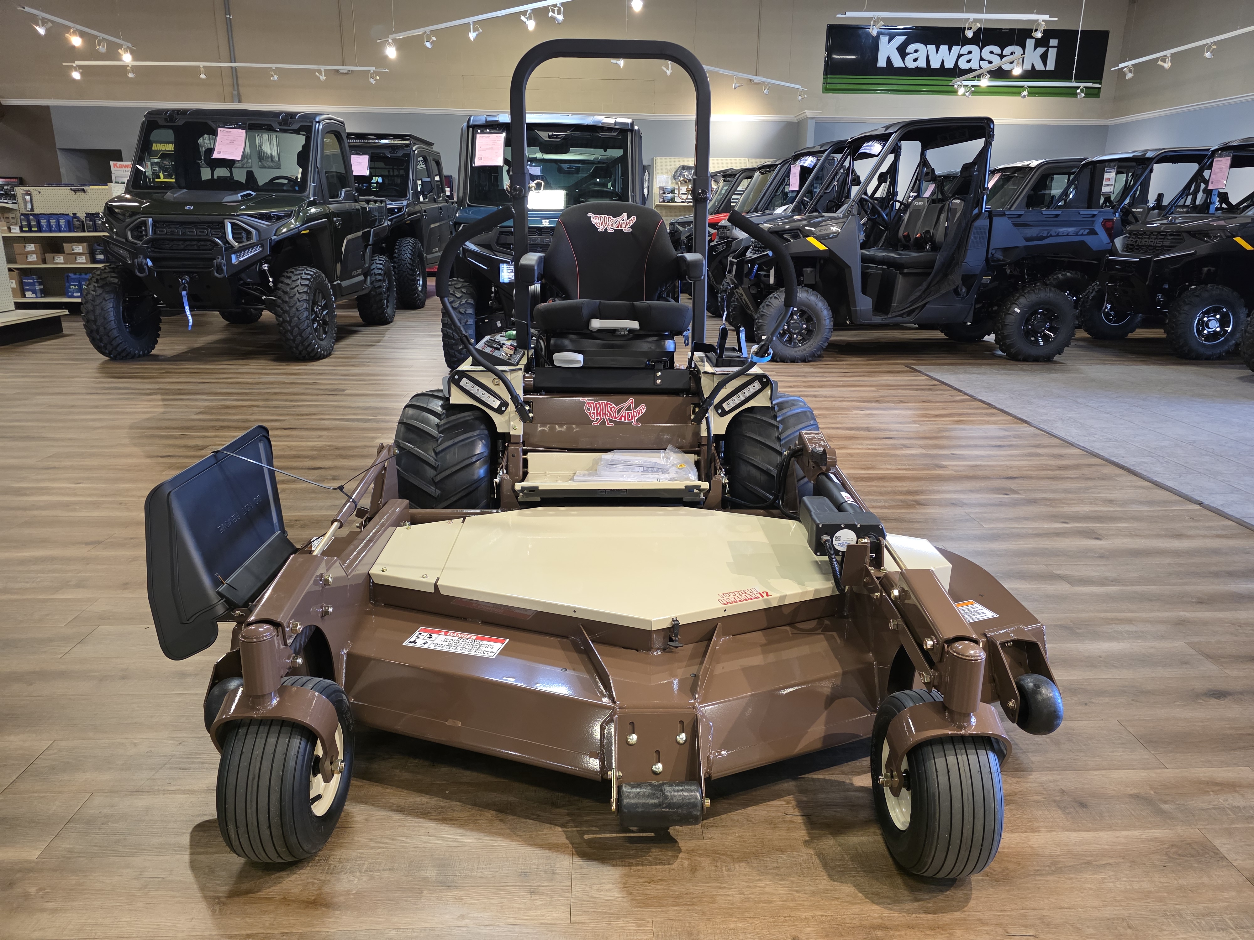 2027 Grasshopper 900D 1.3L Mower-ZTR