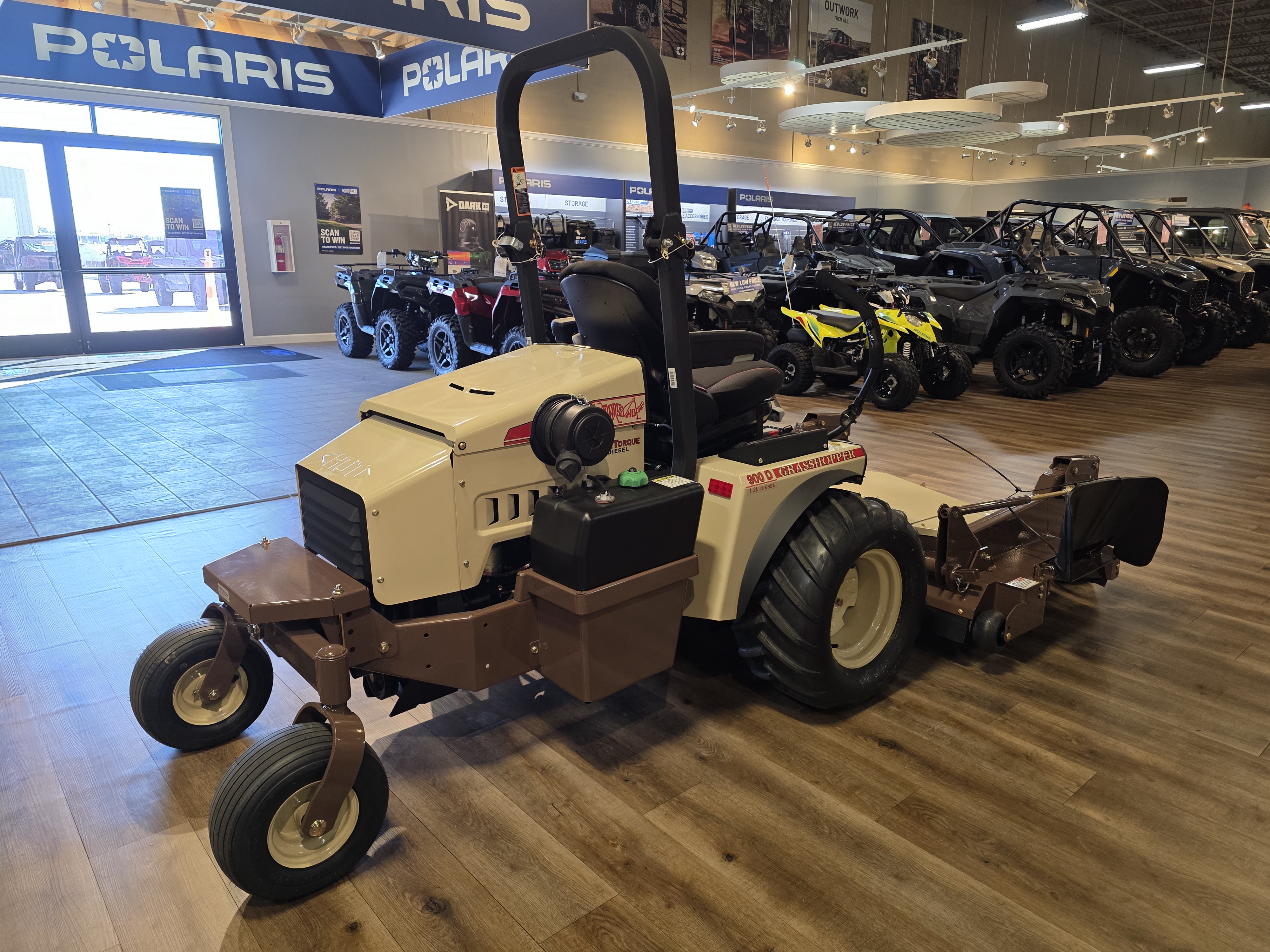 2027 Grasshopper 900D 1.3L Mower-ZTR