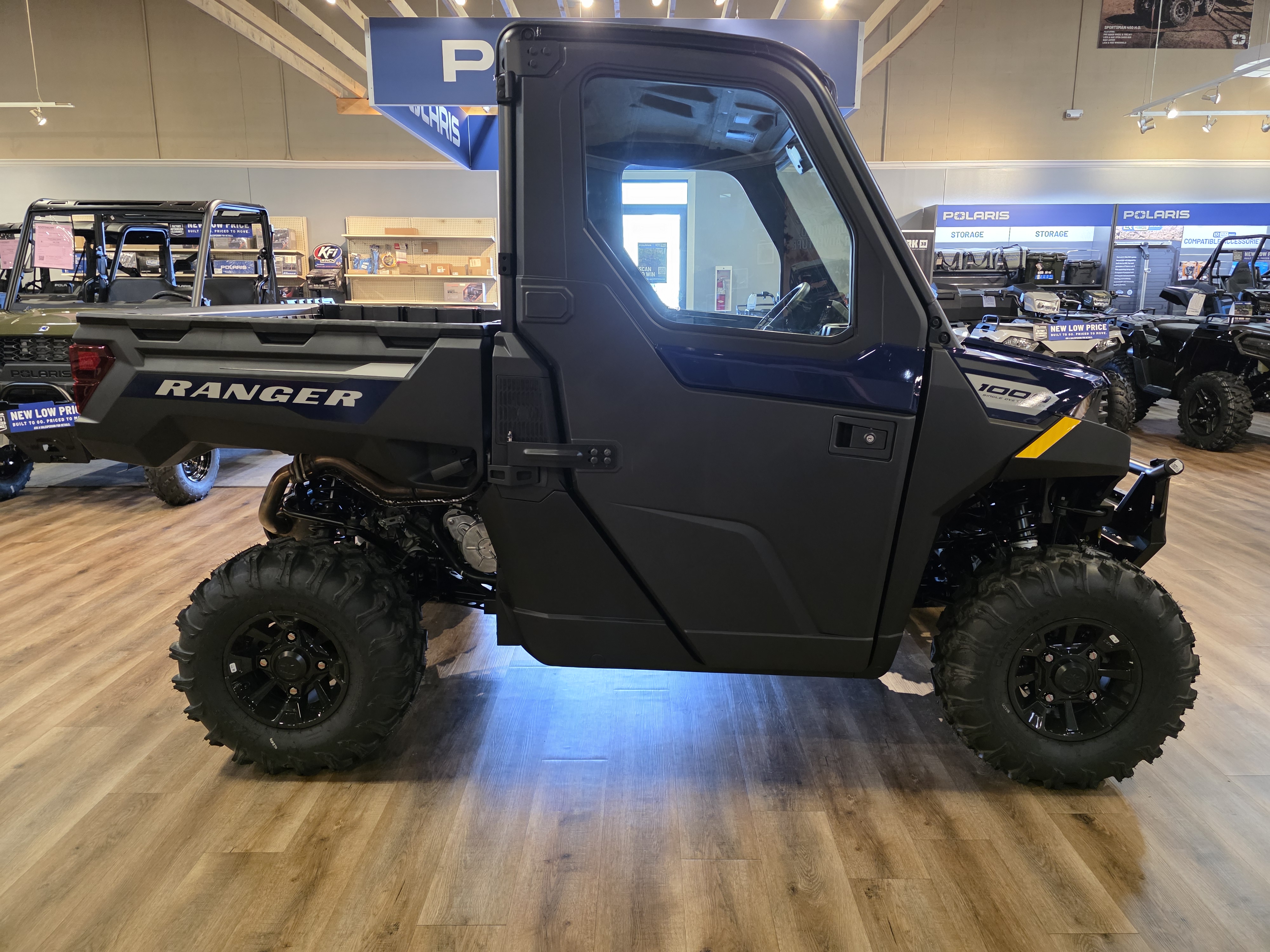 2027 Polaris RANGER 1000 CAB UTV-Utility