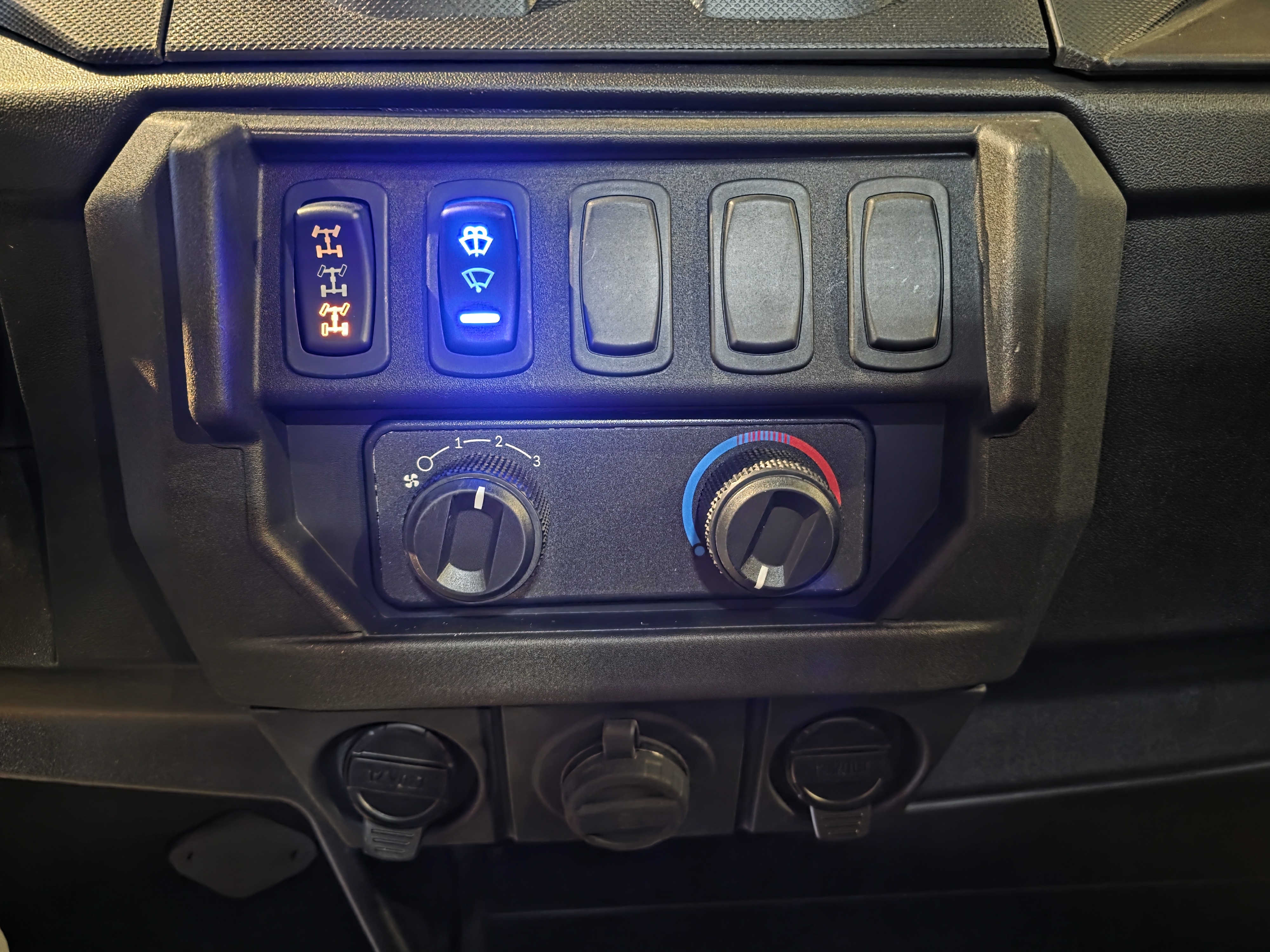 2027 Polaris RANGER 1000 CAB UTV-Utility