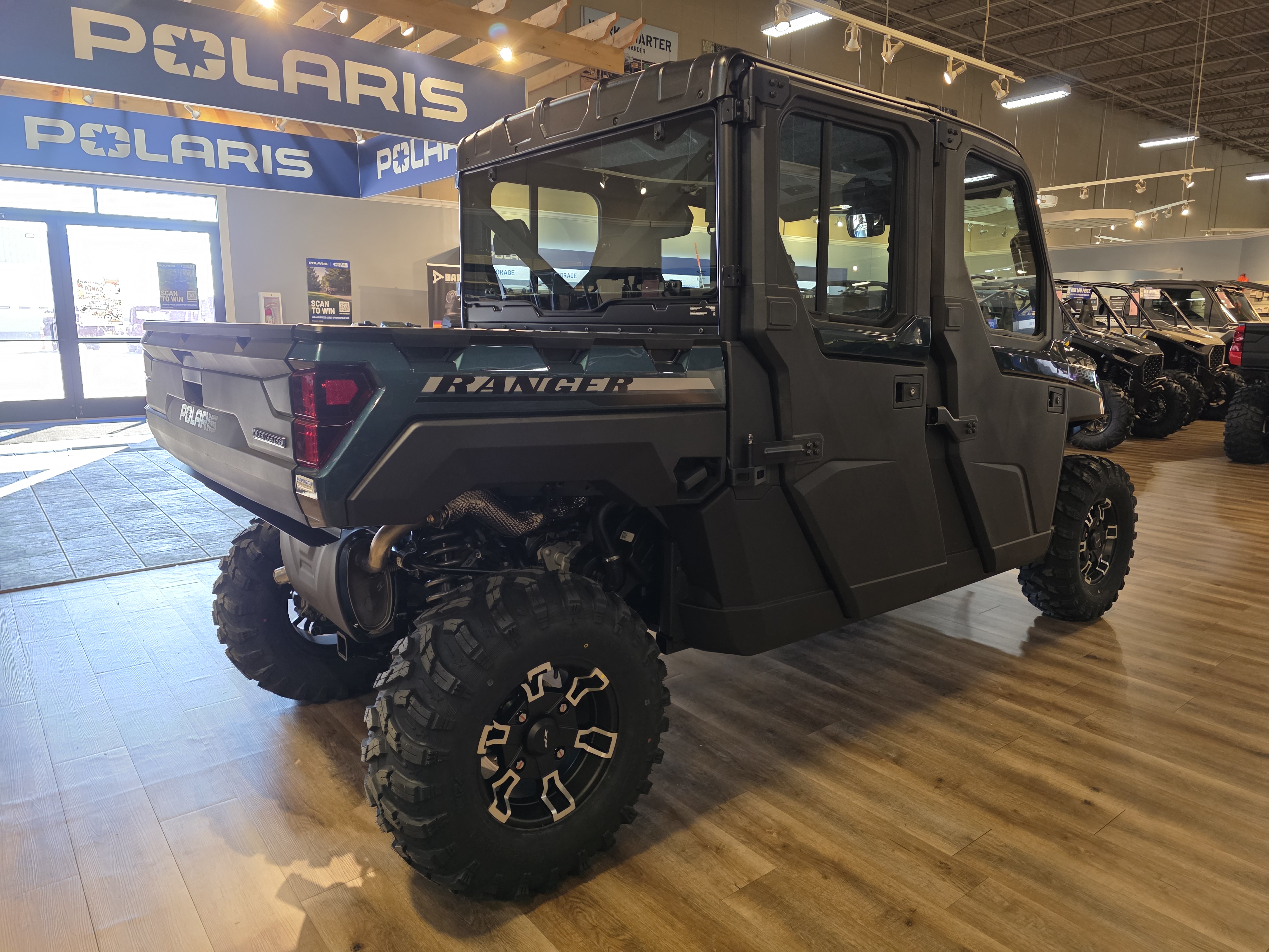 2027 Polaris RANGER CREW XP 1000 NorthStar Ultimate UTV-Utility