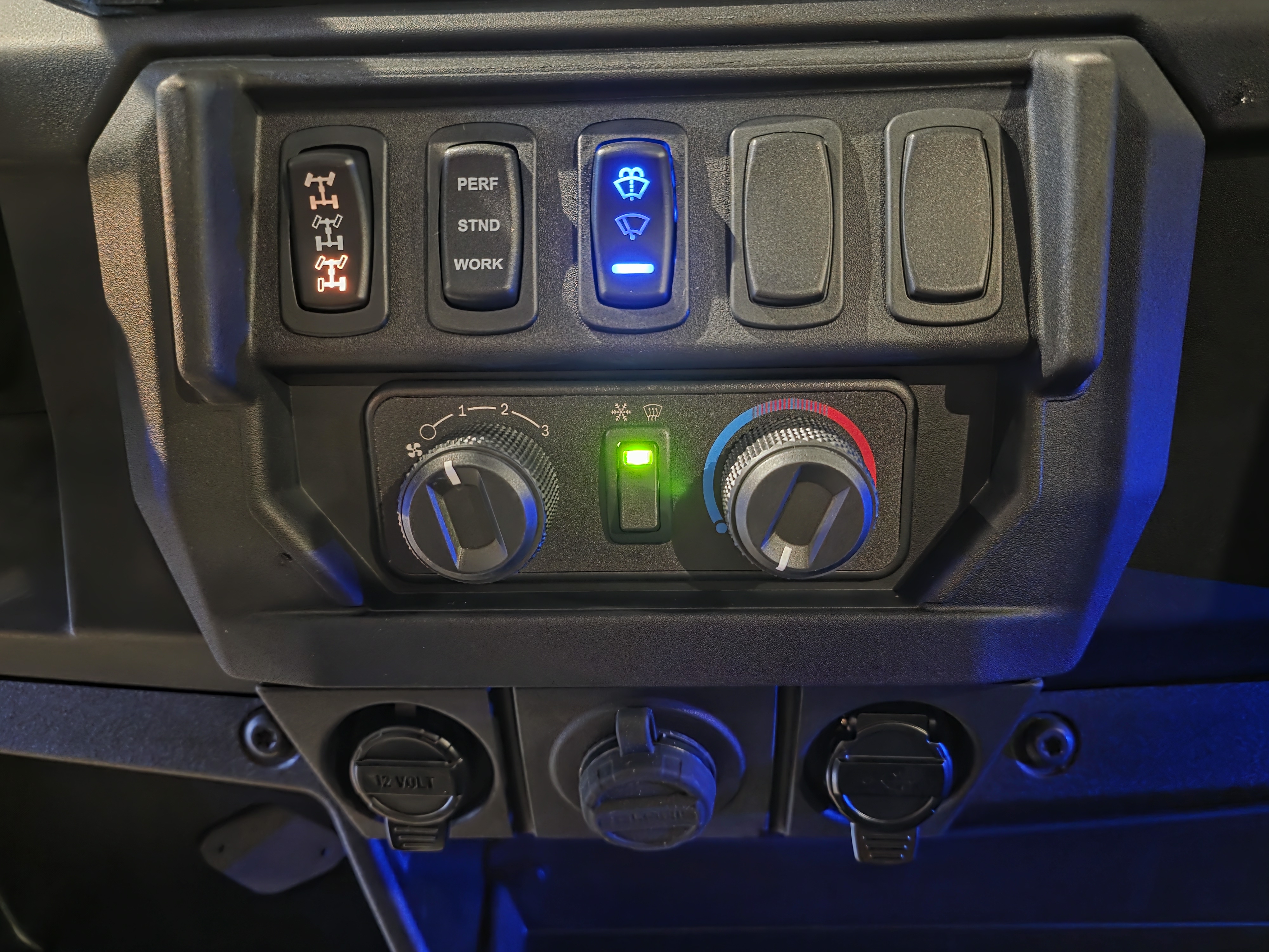 2027 Polaris RANGER CREW XP 1000 NorthStar Ultimate UTV-Utility