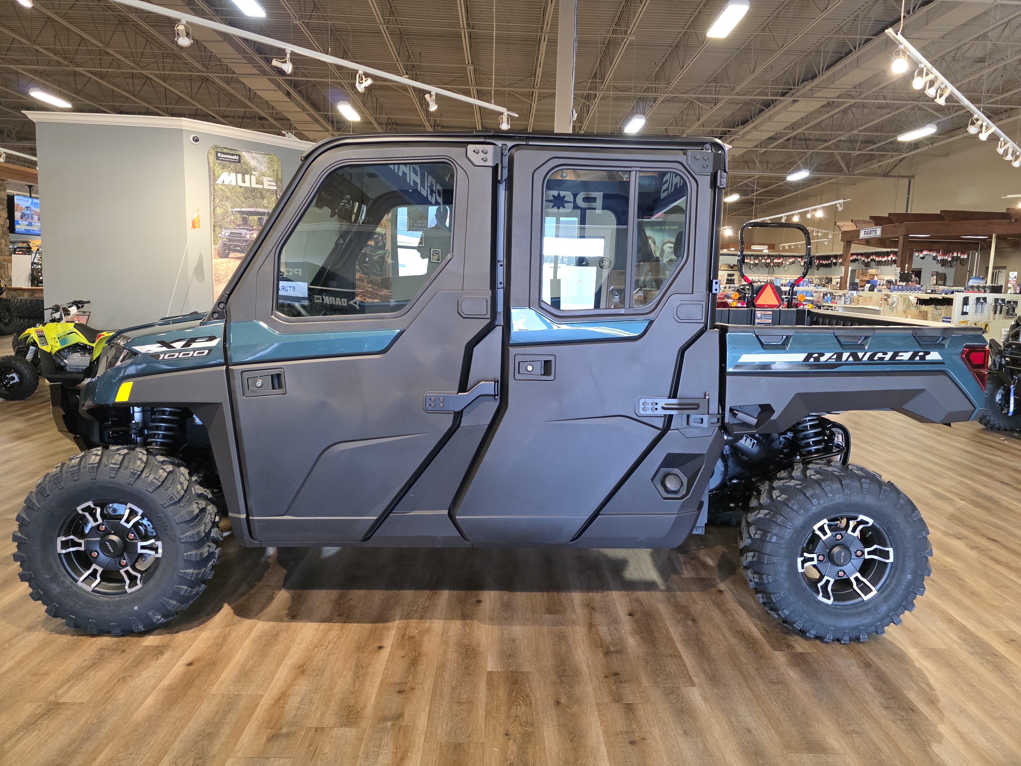 2027 Polaris RANGER CREW XP 1000 NorthStar Ultimate UTV-Utility