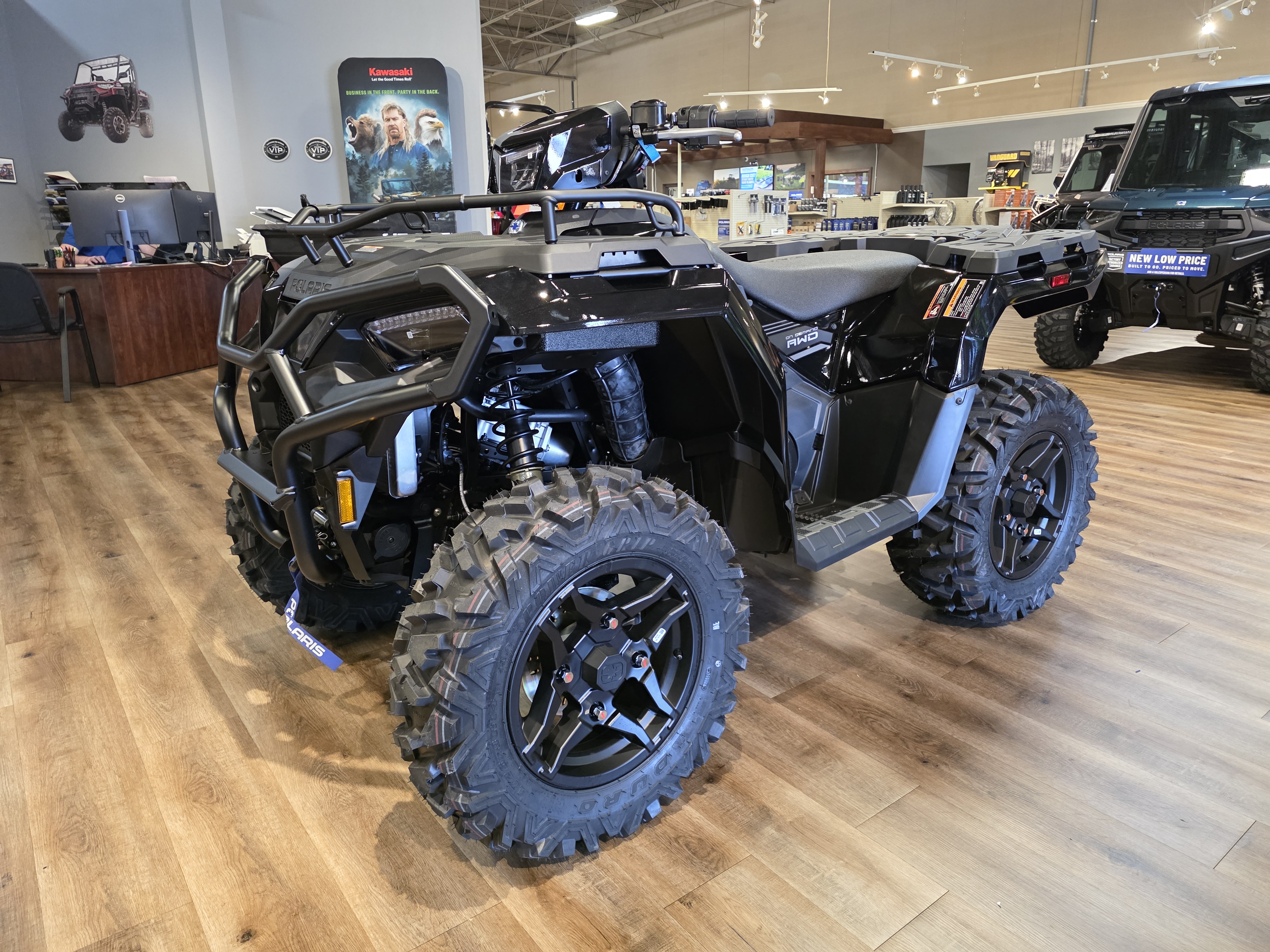 2027 Polaris Sportsman 600 Trail Onyx Black